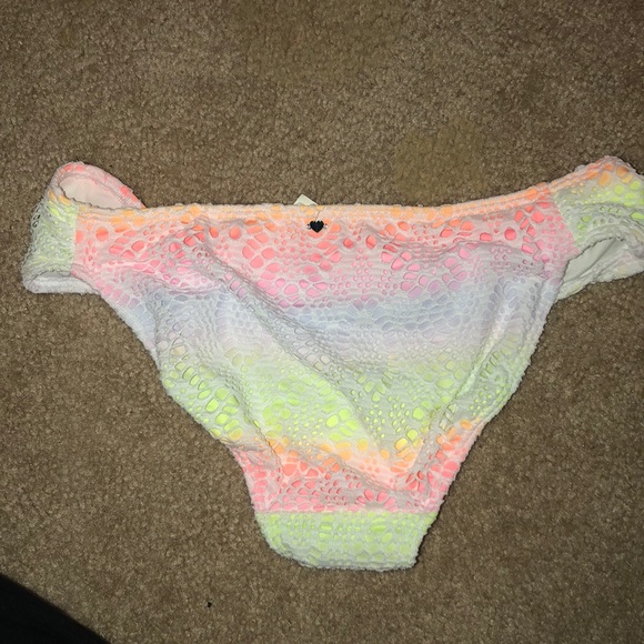 Victoria Secret Pink bathing suit NWT - Picture 2 of 3